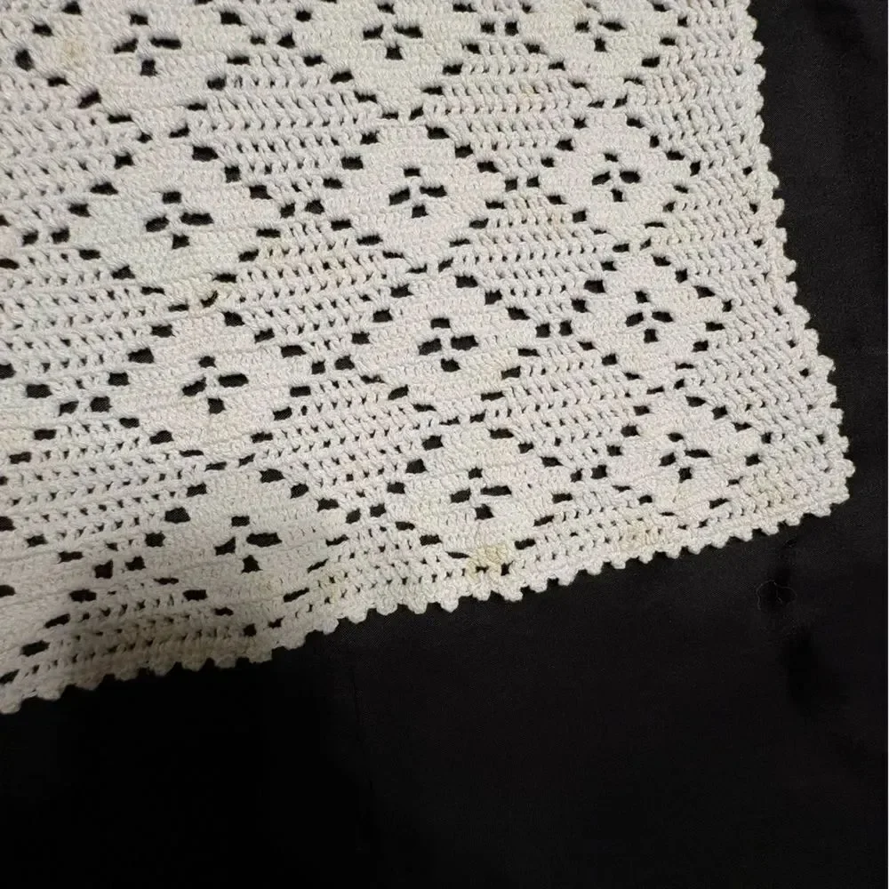 Elegant Crochet Lace Placemats, tray mats, doilies, table mats, set of 4,